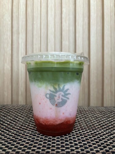 Strawberry Matcha - ICED